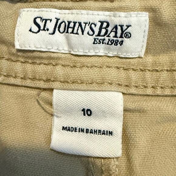 St John’s Bay Khaki Shorts 10 - Picture 3 of 3